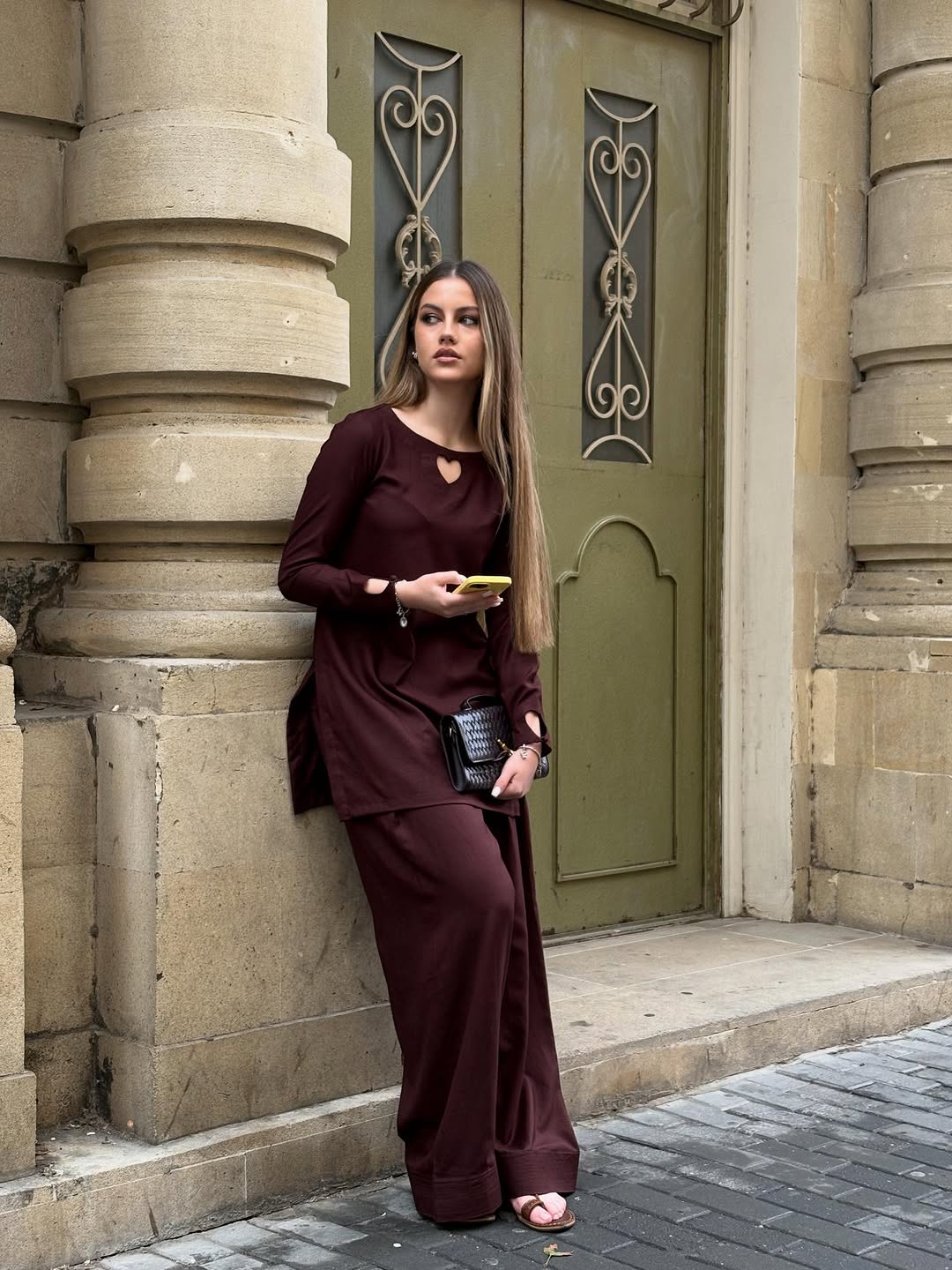 BROWNIE LUXE alternate view