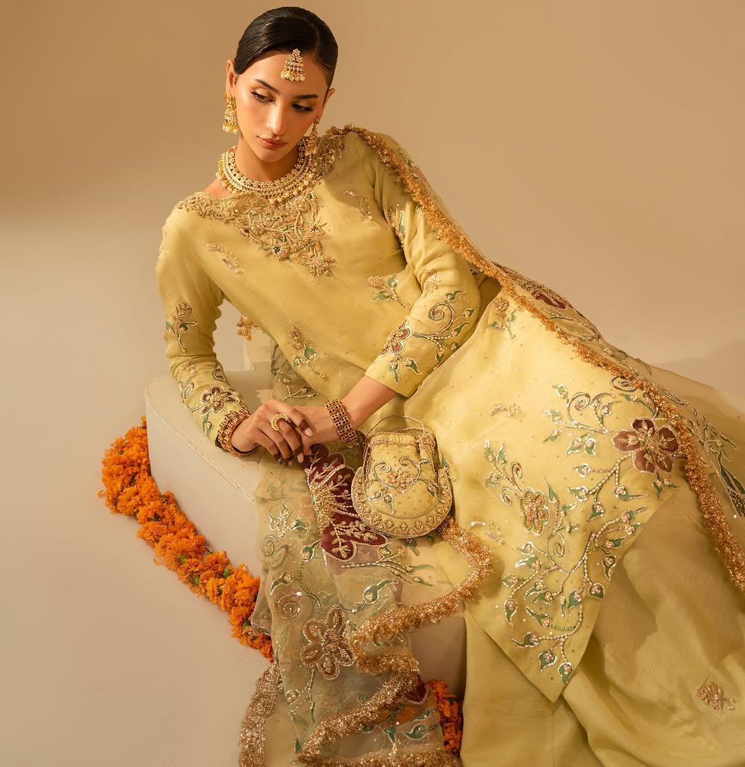 Butter Yellow - Sharara Set alternate view